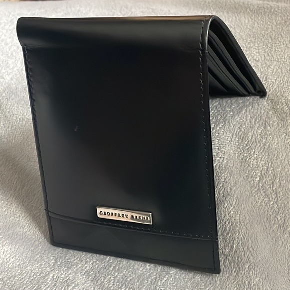 Geoffrey Beene Black Bi-Fold Wallet EUC - Picture 3 of 15